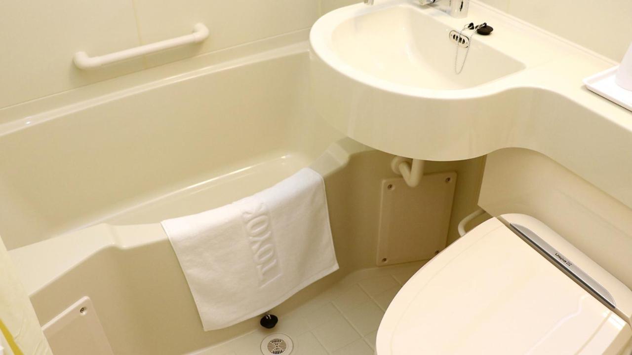 Toyoko Inn Matsudo Eki Higashi Guchi Dış mekan fotoğraf