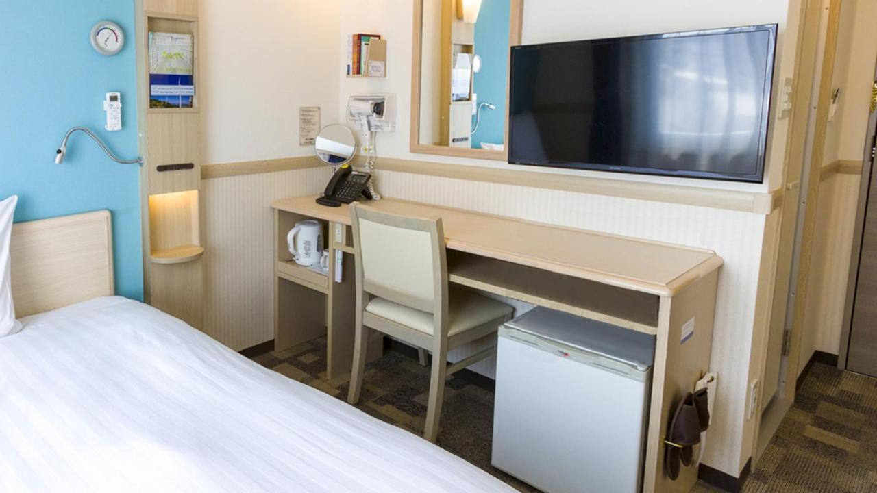 Toyoko Inn Matsudo Eki Higashi Guchi Dış mekan fotoğraf