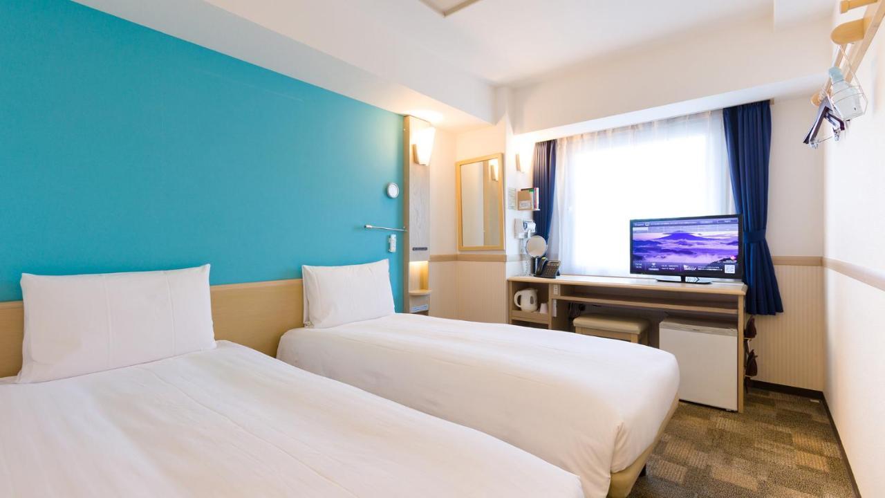 Toyoko Inn Matsudo Eki Higashi Guchi Dış mekan fotoğraf